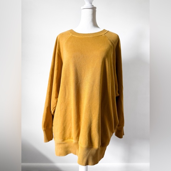 Aerie Yellow Crewneck - Picture 2 of 5